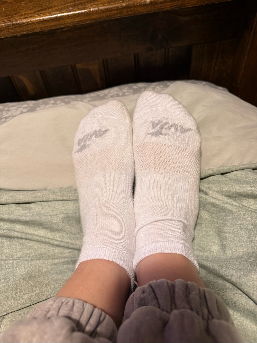 Women’s White Low-Cut Athletic Socks - Comfort Fit